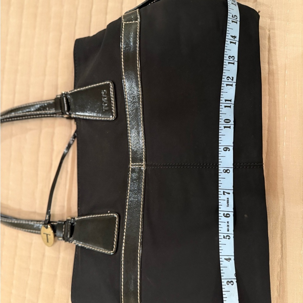 Tod's Black Shoulder Bag with Structured Design - Picture 5 of 13